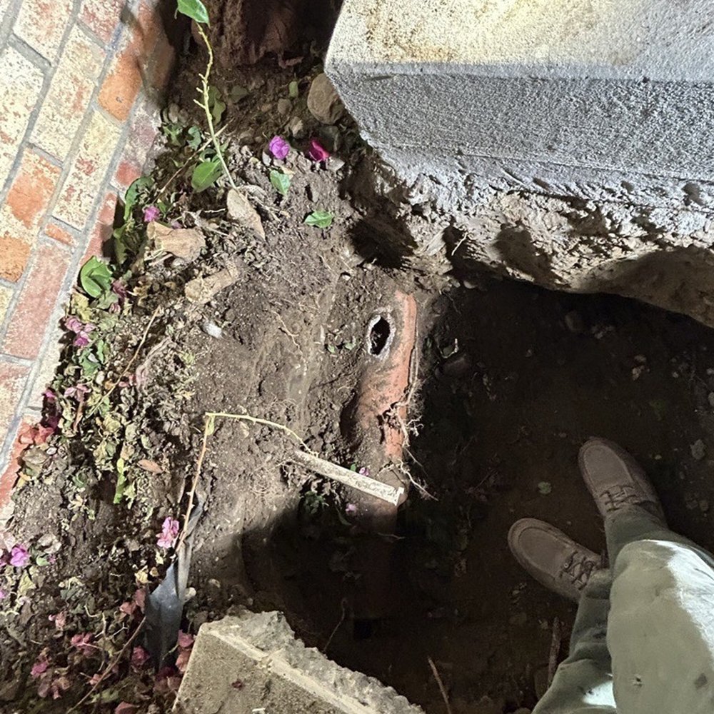 The original pipe with holes. The original pipe with holes.