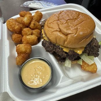 That Mother Clucker - Double cheeseburger - Food Trucks Near Me - Hesperia, California