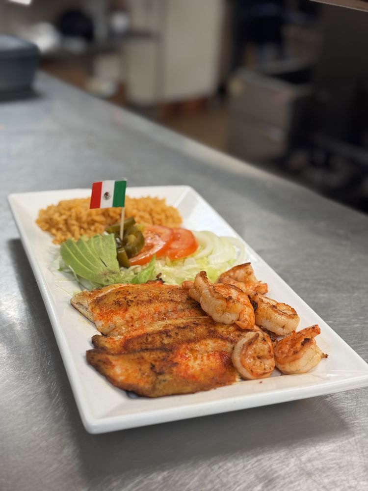 Social spots from El Mezcal