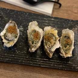 a plate of oysters