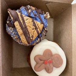 Erin McKenna's Bakery - My birthday cupcake treats
