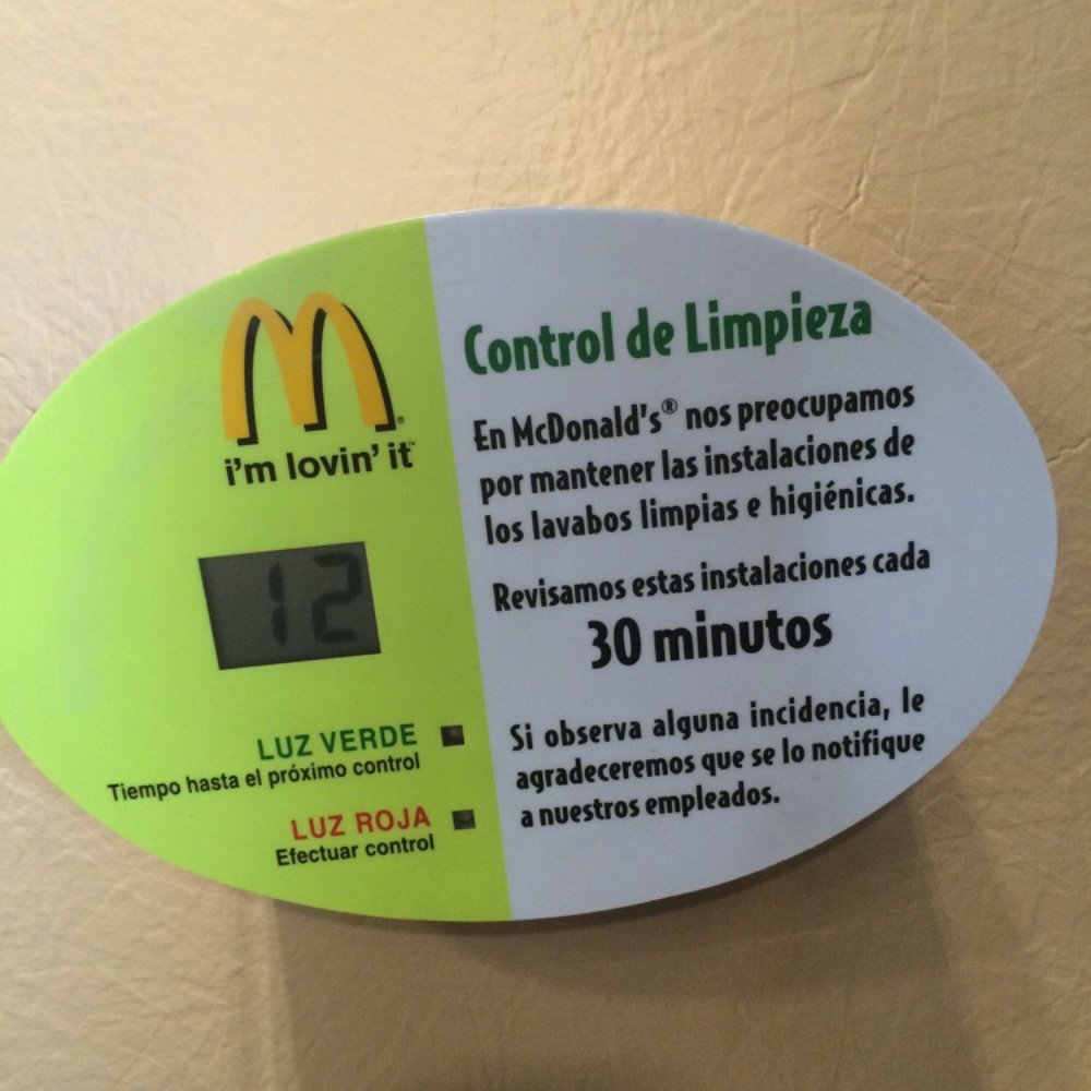 McDonald's - Bathrooms cleaned every 30 minutes with time indicated near doors. - American Near Me - Barcelona, B