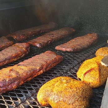East Texas Rust BBQ - smoke coming out of the grill - Barbeque Near Me - Gilmer, Texas