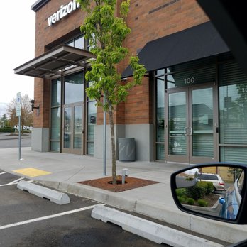 Verizon - Sunday at 10am and not open! - Mobile Phones Near Me - Lake Oswego, Oregon Verizon - Sunday at 10am and not open! - Mobile Phones Near Me - Lake Oswego, Oregon