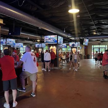 Paddy O's - Interior - Sports Bars Near Me - Saint Louis, Missouri