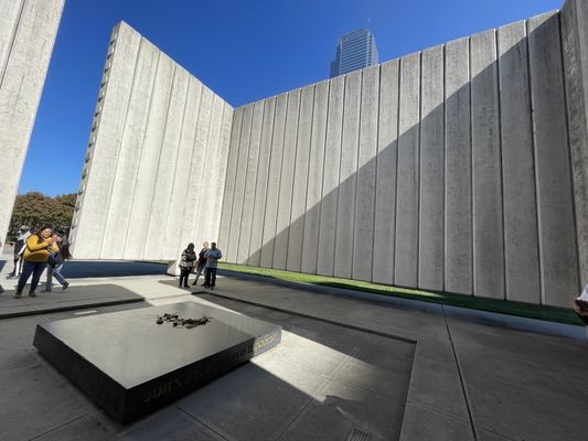 John F. Kennedy Memorial Plaza by null