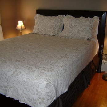 Avalon Bed & Breakfast - Bed & Breakfast Near Me - Ottawa, Ontario