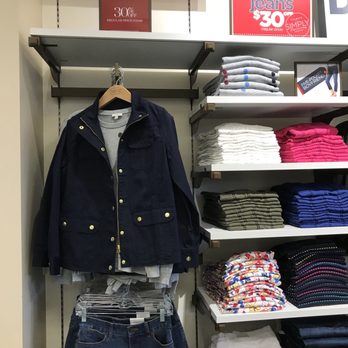 Talbots - Accessories Near Me - Kittery, Maine