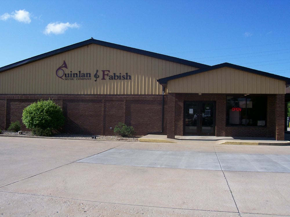QUINLAN & FABISH Updated September 2024 130 W Edison Rd, Mishawaka