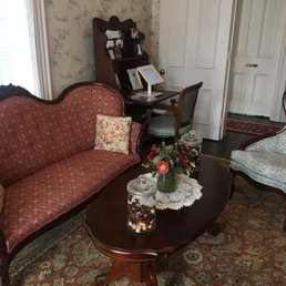 Main sitting room. Main sitting room.