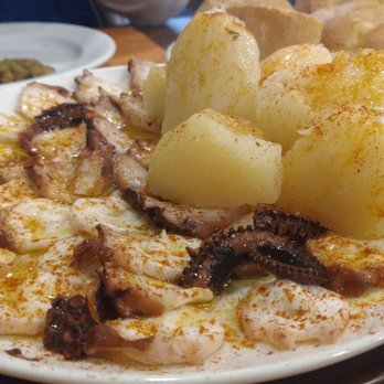El Grove - Grilled octopus - Spanish Near Me - Madrid, M