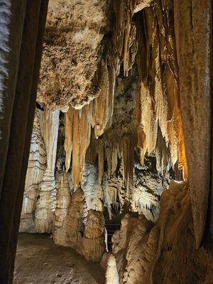Luray Caverns by null