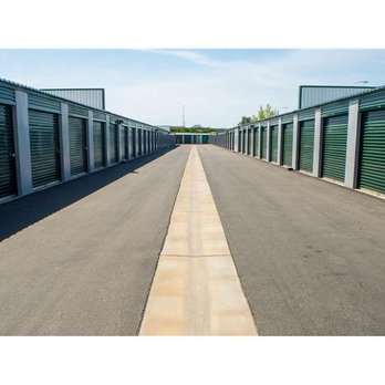 Extra Space Storage - Alternate Beauty Image - Self Storage Near Me - Lancaster, California