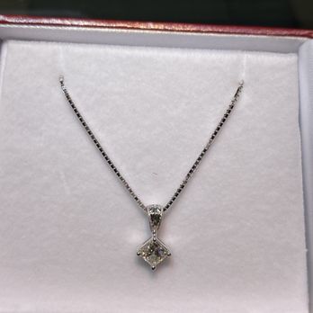 Jeweltique - Diamond Pendant - Jewelry Near Me - Rowland Heights, California