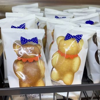 Paris Baguette - Bakeries Near Me - Northridge, California Paris Baguette - Bakeries Near Me - Northridge, California