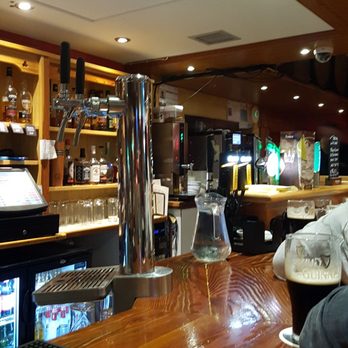 The Bridge Bar & Mooring Restaurant - The bar - Irish Near Me - Portmagee, Kentucky