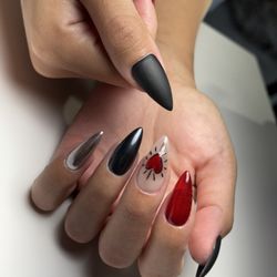 Lavish Nails Studio - Heart stopper- gel x nails