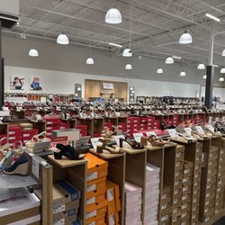 DSW Designer Shoe Warehouse
