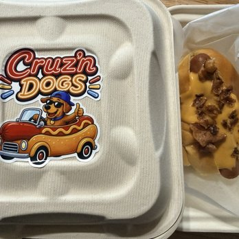 Cruz’n Dogs - Baked potato dog - mashed potato cheese and bacon - Hot Dogs Near Me Cruz’n Dogs - Baked potato dog - mashed potato cheese and bacon - Hot Dogs Near Me