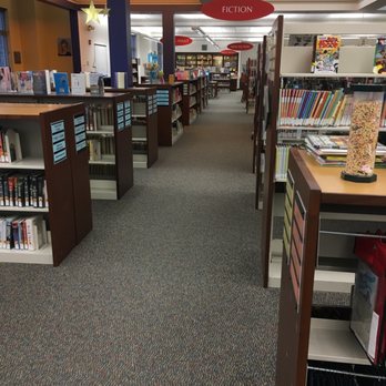 WHITEFISH BAY PUBLIC LIBRARY - Updated October 2025 - 13 Photos - 5420 ...