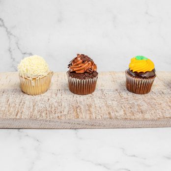 Bistro - Mini Cupcake Cake Samplers. - Bars Near Me - Bellflower, California Bistro - Mini Cupcake Cake Samplers. - Bars Near Me - Bellflower, California