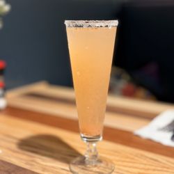 HomeGrown - Alexandria - Strawberry lemonade mimosa