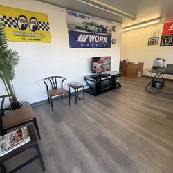 Angies Auto Service - Inside shop