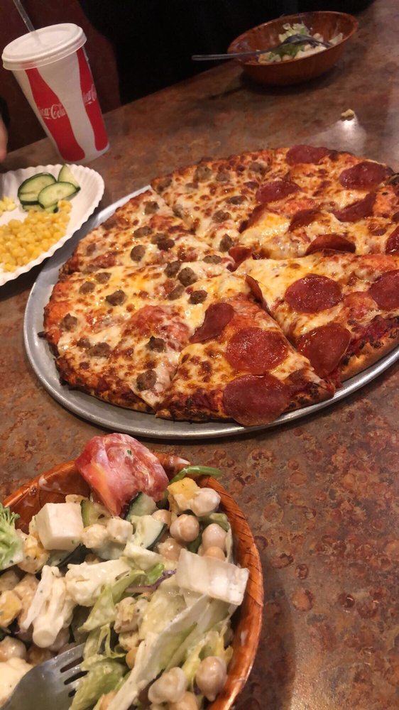 TOPPERS PIZZA PLACE - 217 Photos & 329 Reviews - 3940 E Main St
