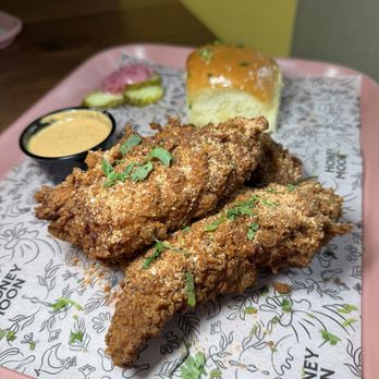 Honeymoon Chicken - Tenders - Chicken Shop Near Me - Washington, DC, District of Columbia Honeymoon Chicken - Tenders - Chicken Shop Near Me - Washington, DC, District of Columbia