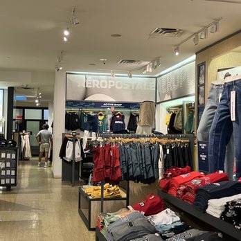 Aéropostale - Interior - Sports Wear Near Me - Louisville, Kentucky