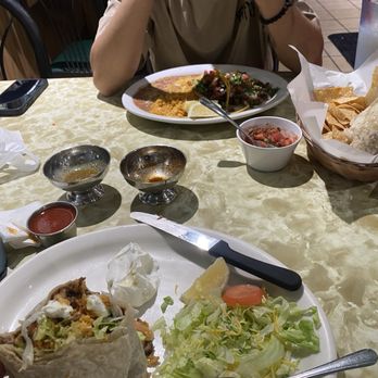 Velasco's Mexican Restaurant - Burrito, and tacos - Mexican Near Me - Prather, California Velasco's Mexican Restaurant - Burrito, and tacos - Mexican Near Me - Prather, California