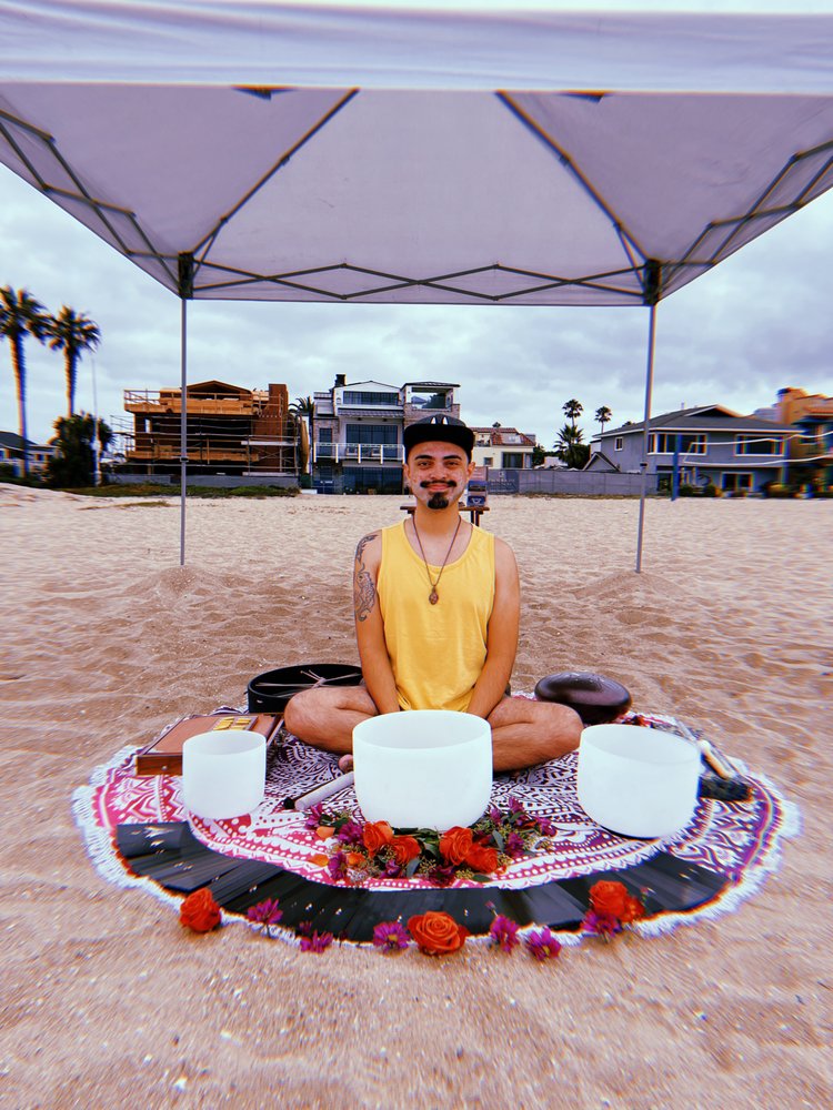 Divine Creations Logo