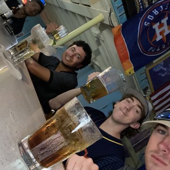 Tsunami - Sports Bars Near Me - Galveston, Texas