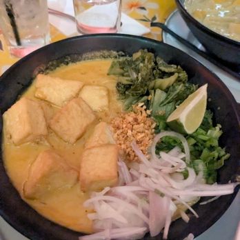 Aroi Mak Mak - Khao soi with tofu - Cocktail Bars Near Me - Redlands, California Aroi Mak Mak - Khao soi with tofu - Cocktail Bars Near Me - Redlands, California