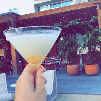 Hideout - Bars Near Me - Honolulu, Hawaii Hideout - Bars Near Me - Honolulu, Hawaii