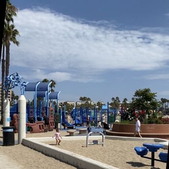 Mother's Beach - Larger playgrounds and still young toddler friendly. - Beach Equipment Rentals Near Me - Marina del Rey, California Mother's Beach - Larger playgrounds and still young toddler friendly. - Beach Equipment Rentals Near Me - Marina del Rey, California