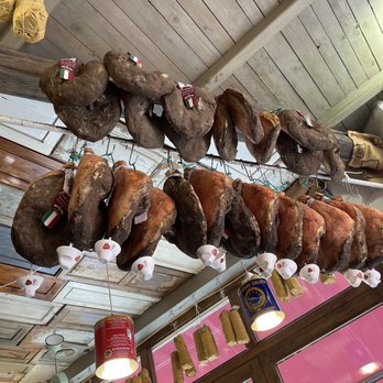 La Prosciutteria - Decor - Wine Bars Near Me - Bologna, BO