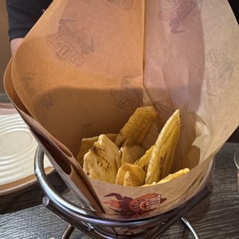Nando Grill - Plantine chips - Barbeque Near Me - Orlando, Florida