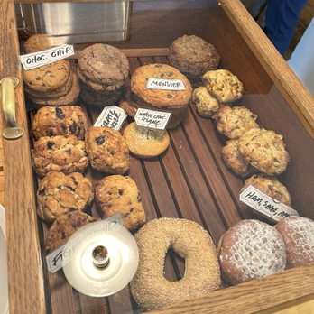 Menagerie Coffee - Baked goods box - Coffee & Tea Near Me - Philadelphia, Pennsylvania Menagerie Coffee - Baked goods box - Coffee & Tea Near Me - Philadelphia, Pennsylvania