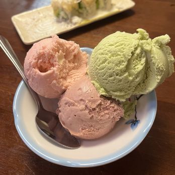 Yes Sushi - Strawberry, green tea....and RED BEAN ice cream - Sushi Bars Near Me - Oklahoma City, Oklahoma Yes Sushi - Strawberry, green tea....and RED BEAN ice cream - Sushi Bars Near Me - Oklahoma City, Oklahoma