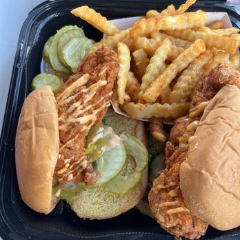 Dave's Hot Chicken - Chicken Shop Near Me - Lancaster, California