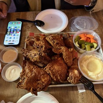 BirdHouse - Whole Chicken - Spicy w/ sides of pickles & mashed potatoes - Chicken Shop Near Me - Page, Arizona
