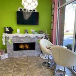 sweetFrog Premium Frozen Yogurt