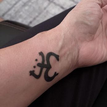Street Road Tattooz - Tattoo of the Taino Indian symbol for the coqui. - Tattoo Near Me - Bensalem, Pennsylvania Street Road Tattooz - Tattoo of the Taino Indian symbol for the coqui. - Tattoo Near Me - Bensalem, Pennsylvania