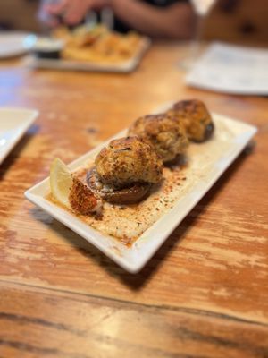 Harpoon Larry's Fish House & Oyster Bar by null