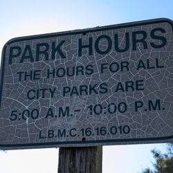 Recreation Park - Park hours