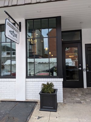 Biederman’s by null