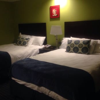 Starlight Inn - Marilyn Monroe Room. So cute!! - Hotels Near Me - Colchester, Vermont
