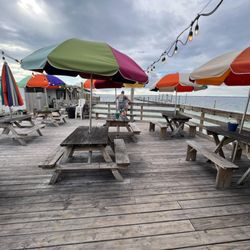 Dewey's New Orleans Style Snoballs - Outdoor tables