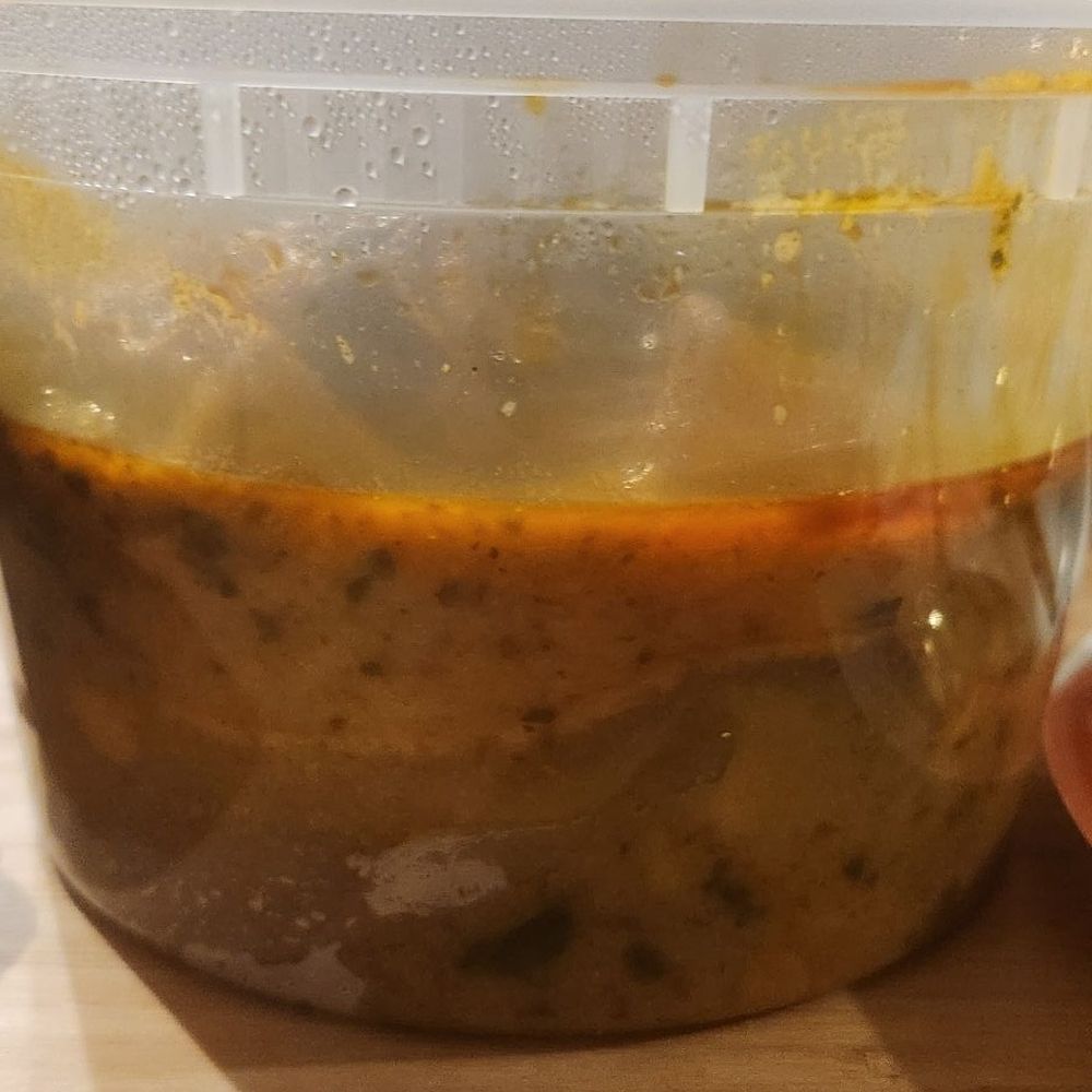 Container for take out Amala, ewedu and gbegiri. Container for take out Amala, ewedu and gbegiri.